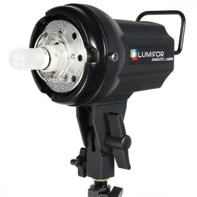 Комплект студийного света Lumifor AMATO 200 ADVANCE KIT, импульсный 3х200Дж, 2 Софтбокса, Зонт