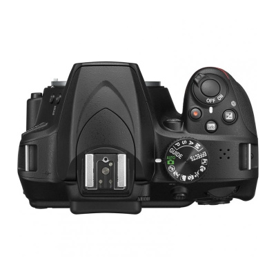 Зеркальный фотоаппарат Nikon D3400 Kit 18-105