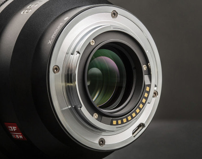 Объектив Viltrox PFU RBMH 85mm F1.8 STM для Fujifilm X-mount