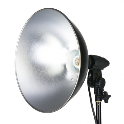 Комплект постоянного света Lumifor MACRO-1500-3UU KIT, галогенный 3х500Вт, 3 рефлектора, 2 зонта