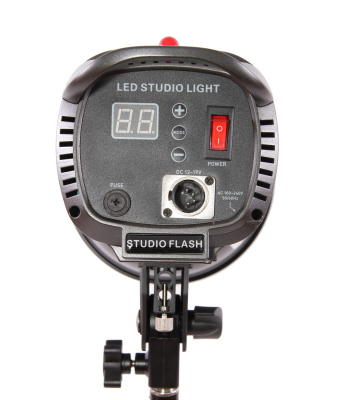 Постоянный свет FST EF-100PS (LED) Sun Light 5500K Светодиодный осветитель с аккумулятором, шт