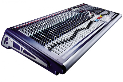 Soundcraft GB8-48 микшер 48 моно, 4 стерео, 8 Aux, 8 подгрупп, матрица 11x4, TRS директ-выходы на каждом моно канале